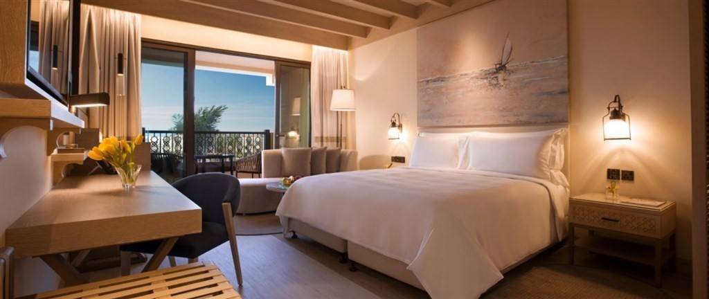 Saadiyat Rotana Resort & Villas