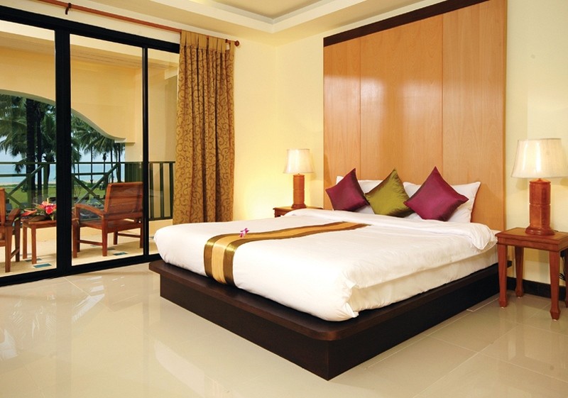 Orchid Beach Resort