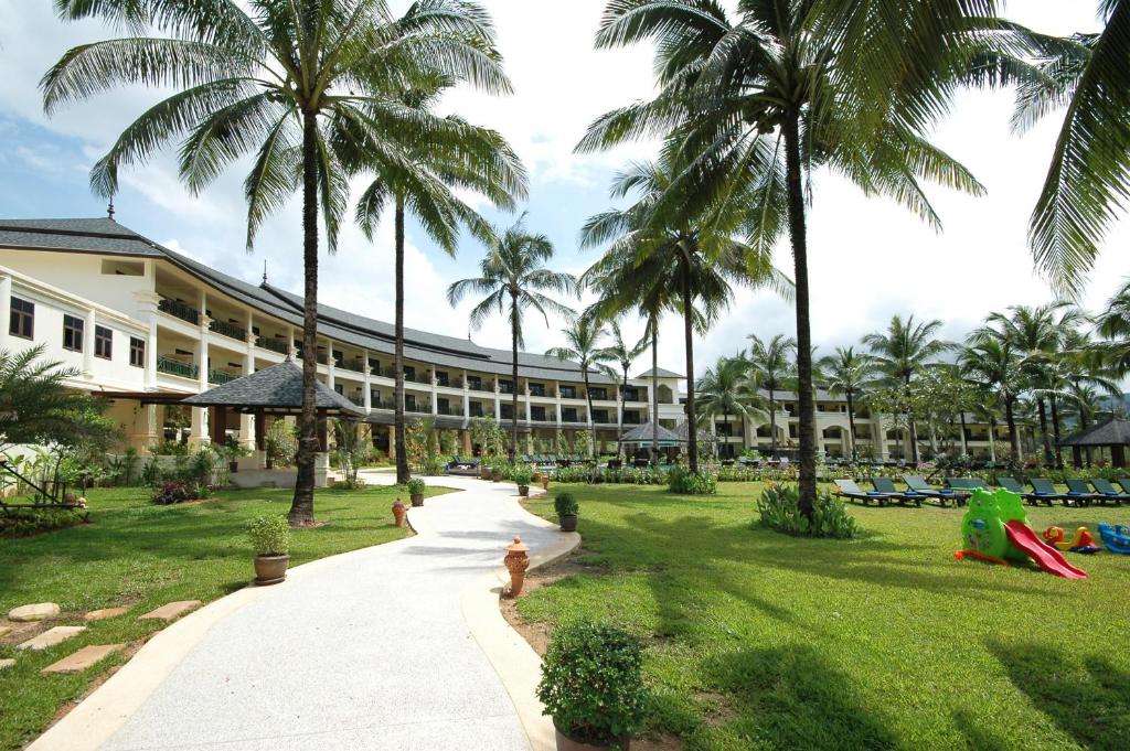 Orchid Beach Resort