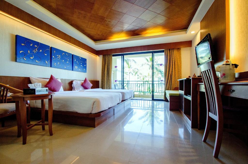 Orchid Beach Resort