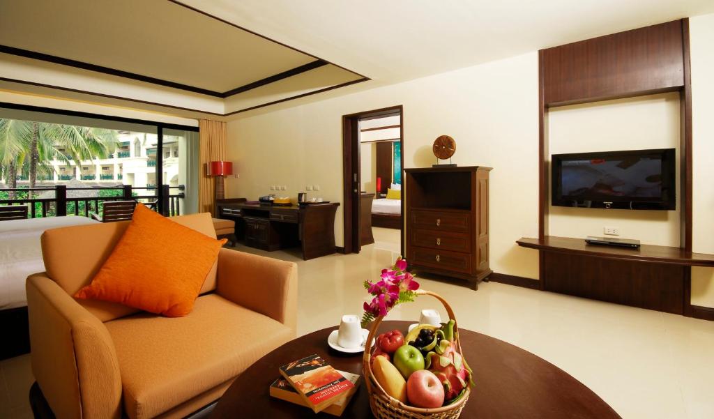 Orchid Beach Resort