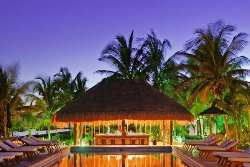 El Dorado Seaside Suites