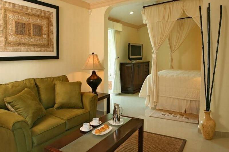 El Dorado Seaside Suites
