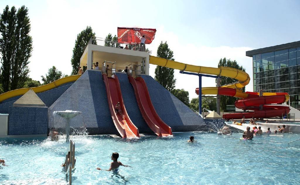 Aquacity Seasons
