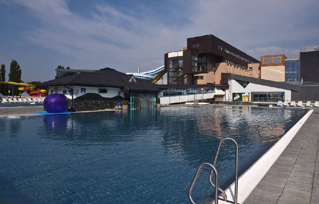 Aquacity Seasons