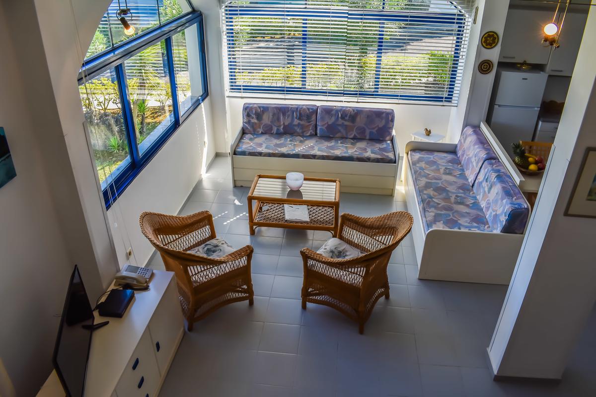Govino Bay