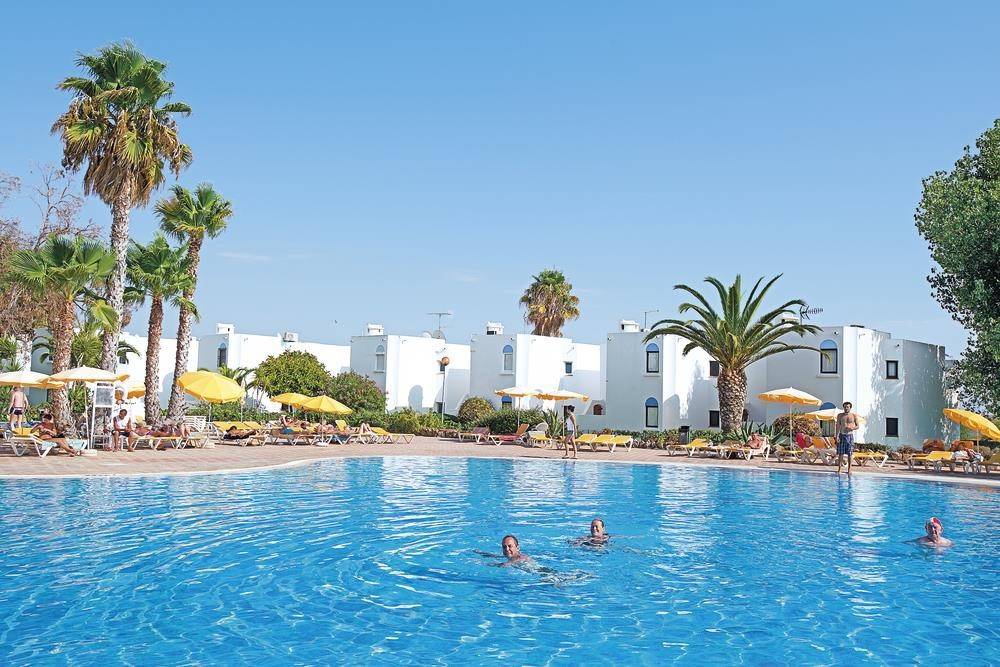 Golden Club Cabanas