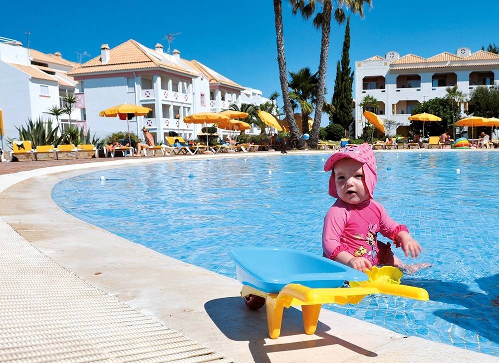 Golden Club Cabanas