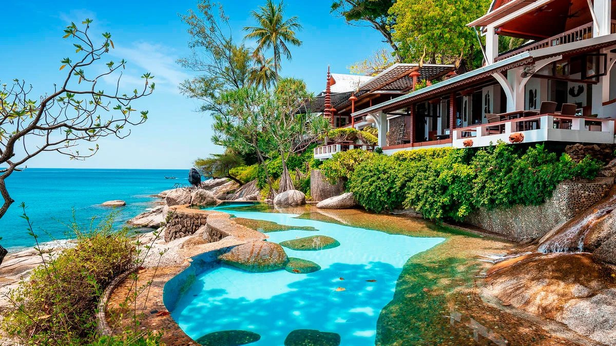 Mom Tri's Villa Royale