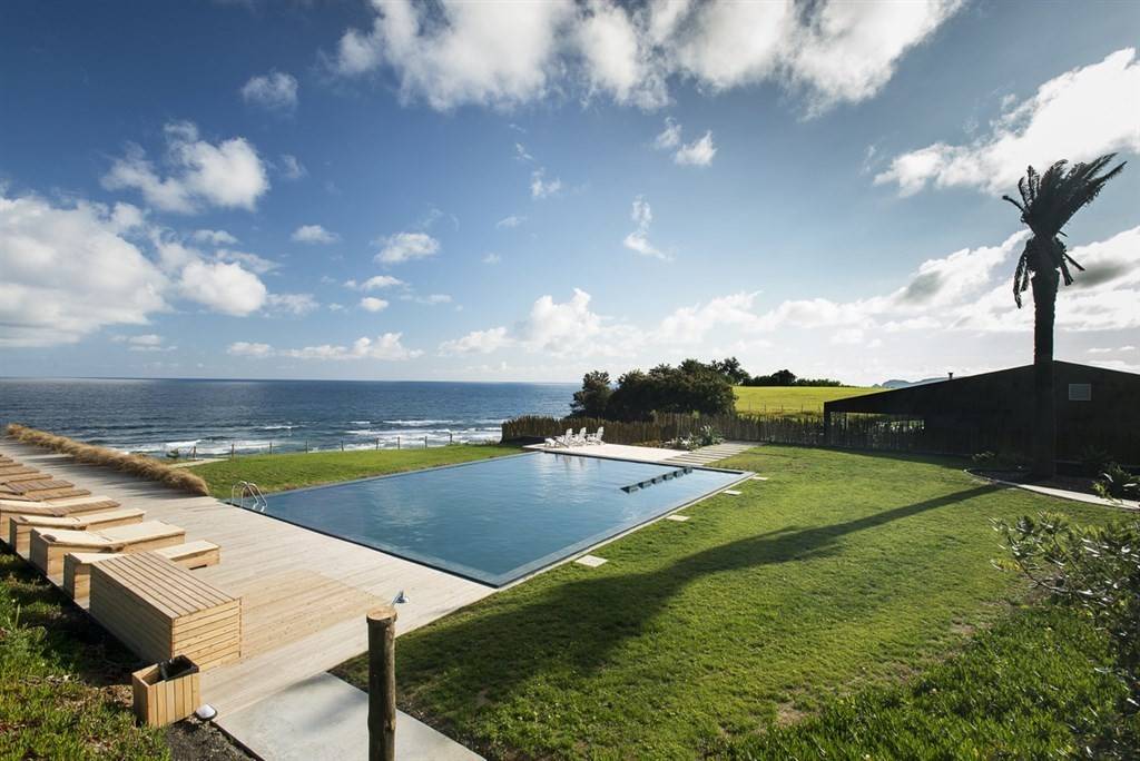 Santa Barbara Eco-Beach Resort