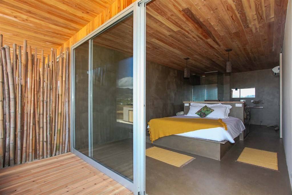 Santa Barbara Eco-Beach Resort