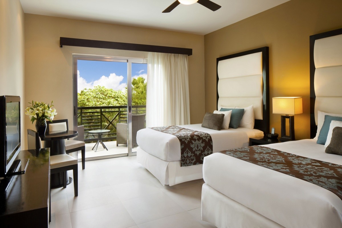 Azul Beach Resort The Fives Playa Del Carmen, By Karisma