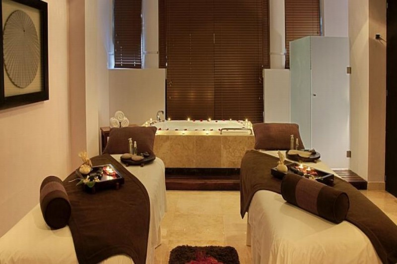 Azul Beach Resort The Fives Playa Del Carmen, By Karisma