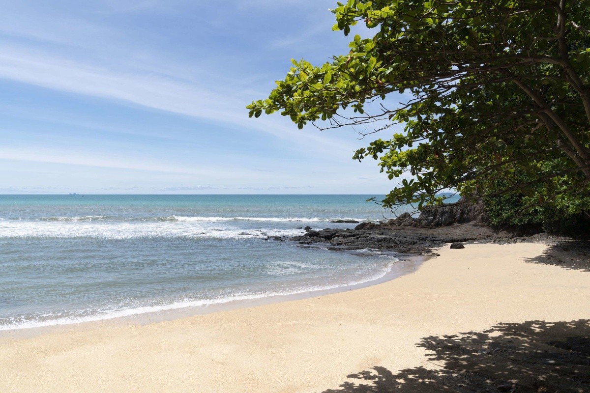 Avani Koh Lanta Resort