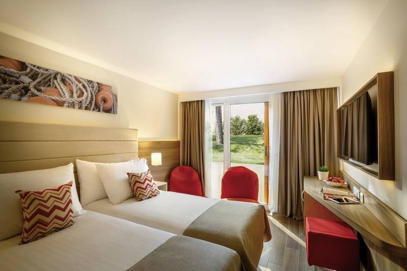 Valamar Girandella Family Hotel