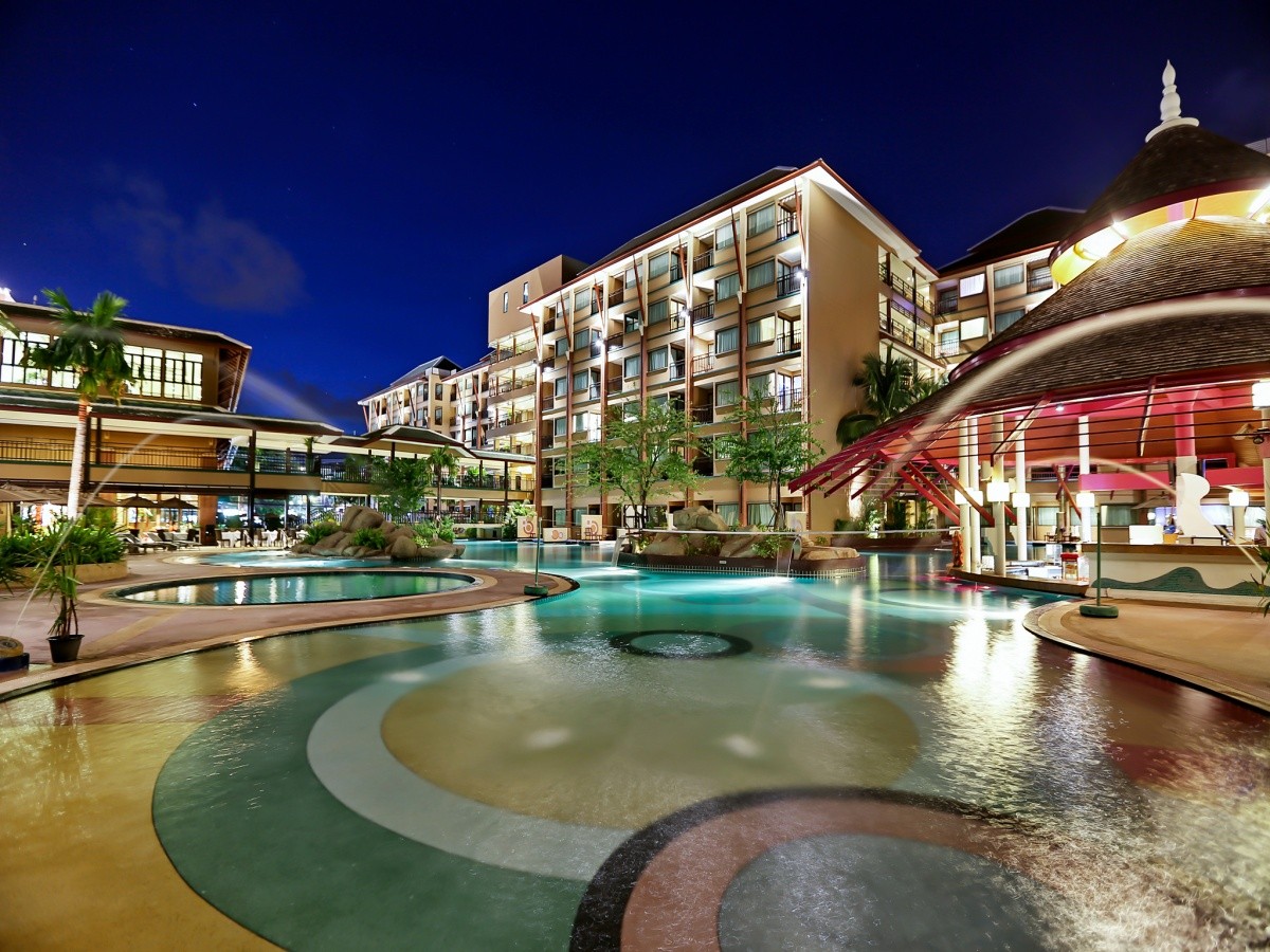 Novotel Phuket Vintage Park