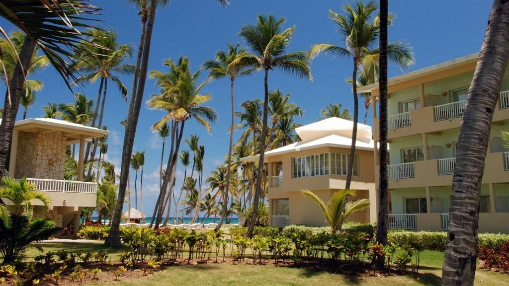 Grand Sirenis Cocotal Beach Resort
