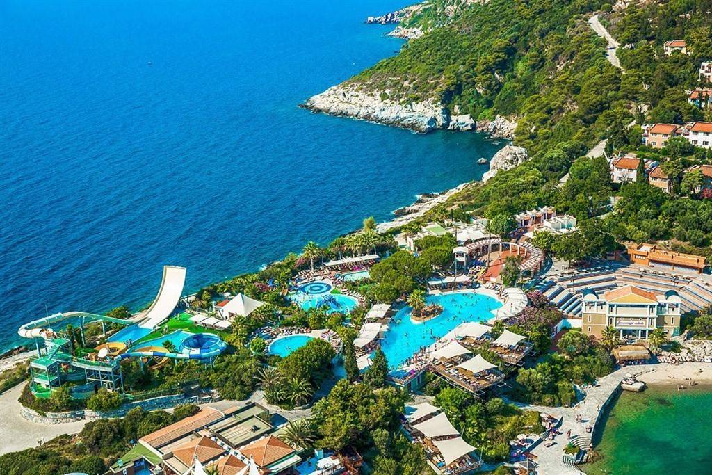 Pine Bay Holiday Resort