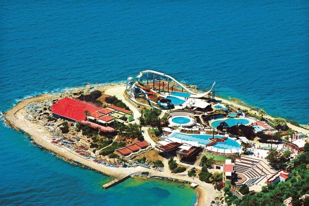 Pine Bay Holiday Resort