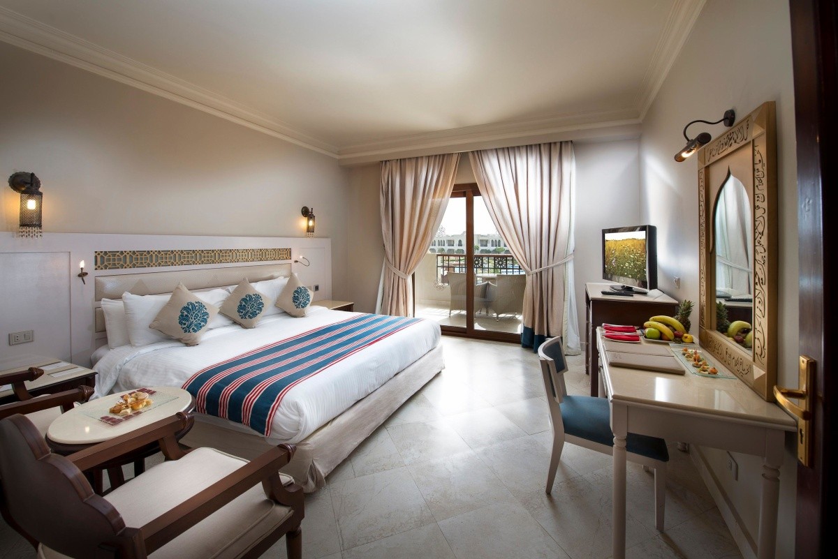 Sunrise Grand Select Arabian Beach Resort
