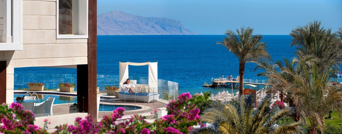 Sunrise Grand Select Arabian Beach Resort