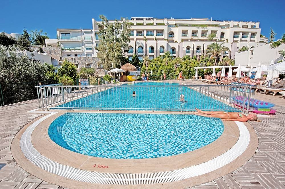 Royal Asarlik Beach