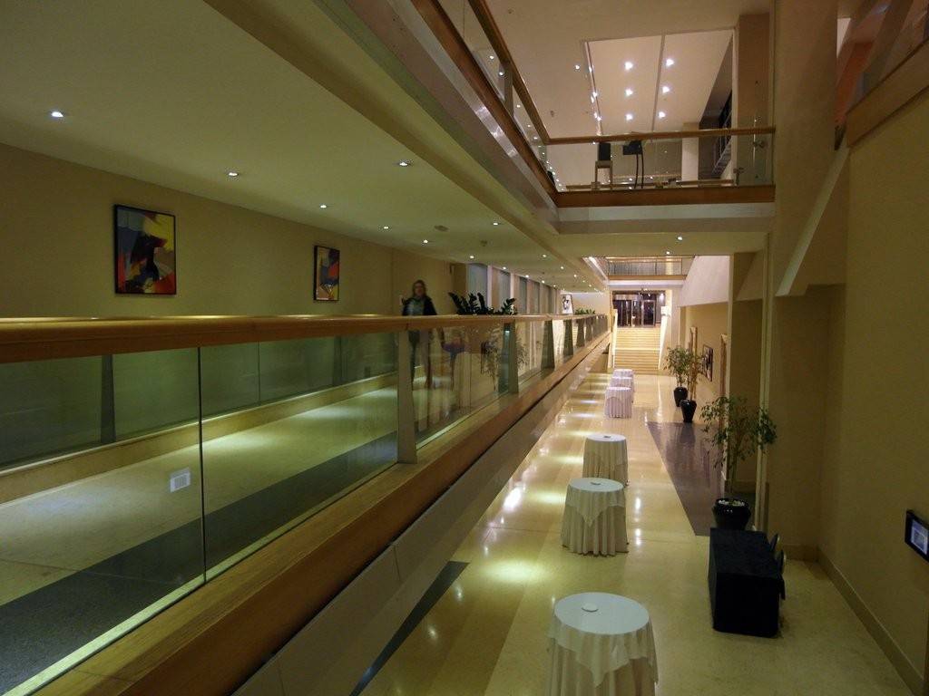 Intercontinental