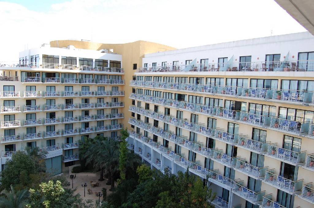 Intercontinental