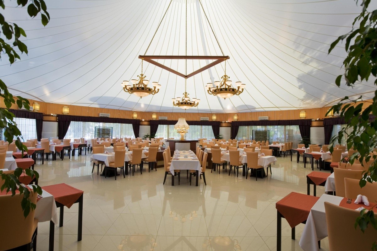 Latanya Beach Resort