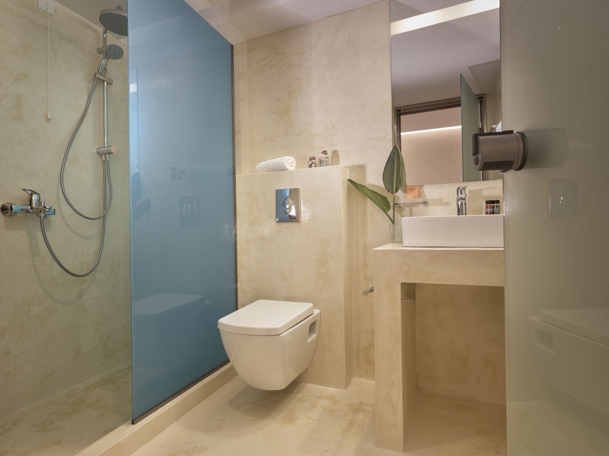 Koukounaria & Suites