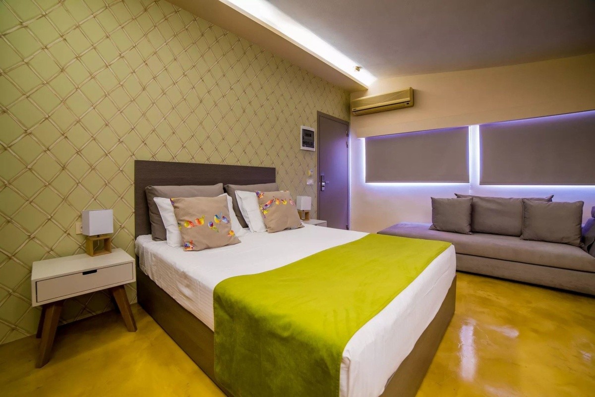 Koukounaria & Suites