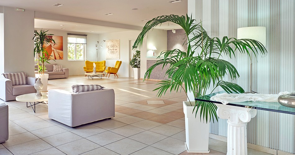 Koukounaria & Suites