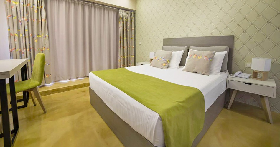 Koukounaria & Suites
