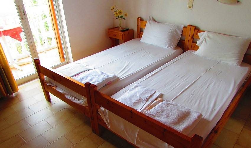 Studia Athina (Tsilivi)