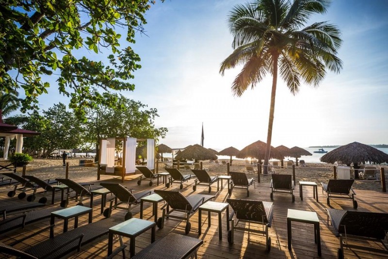 Bluebay Villas Doradas