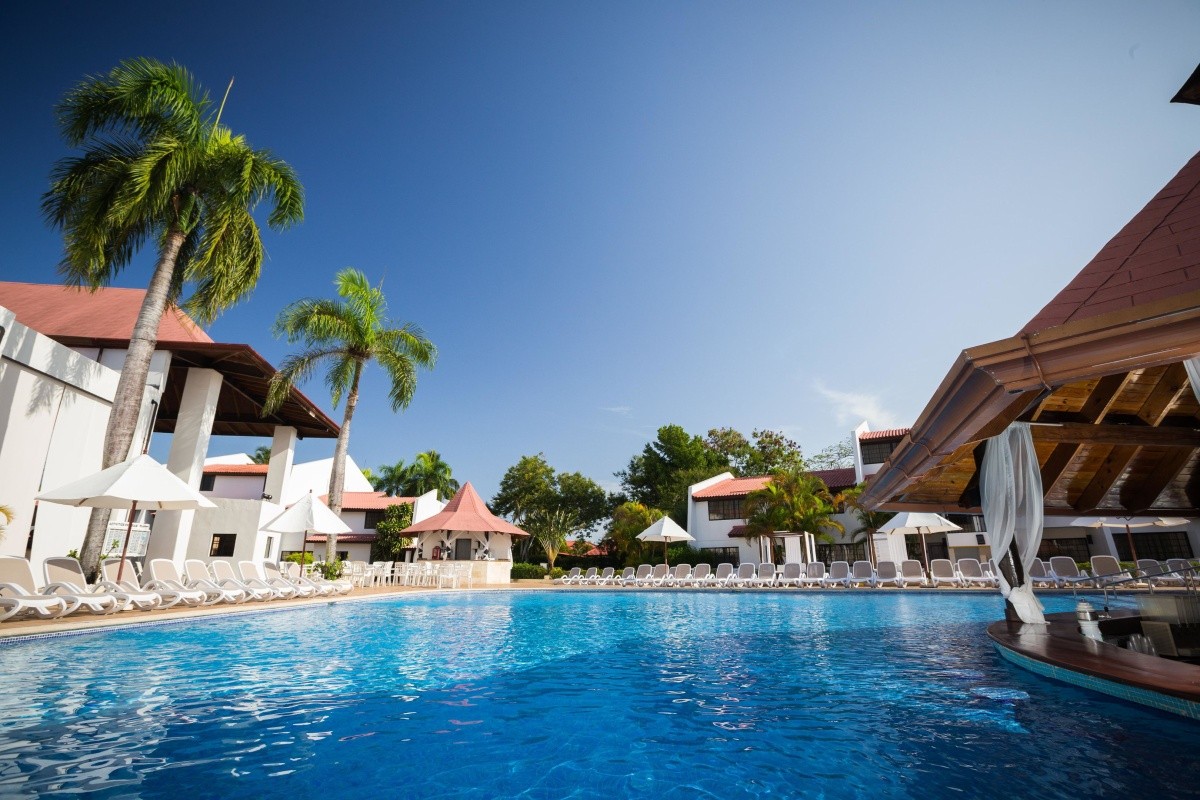 Bluebay Villas Doradas