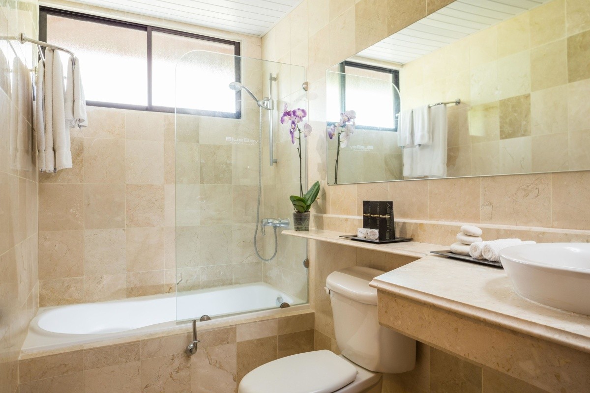 Bluebay Villas Doradas