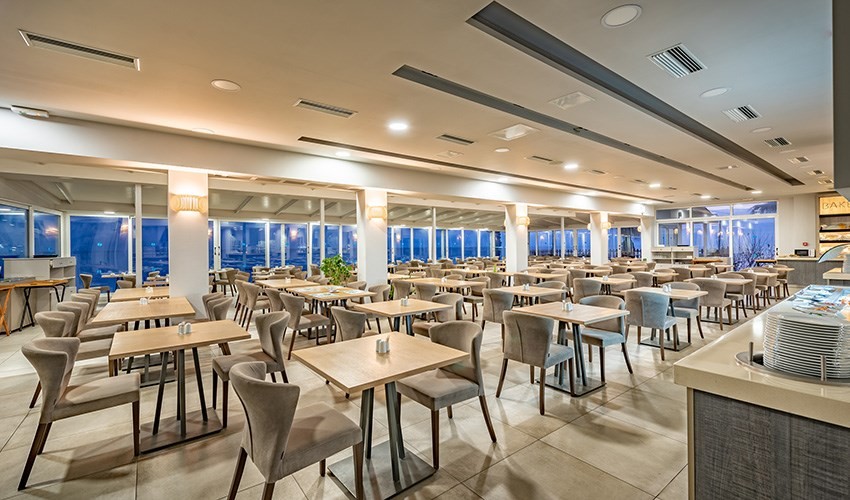 Alexandra Beach Resort & Spa