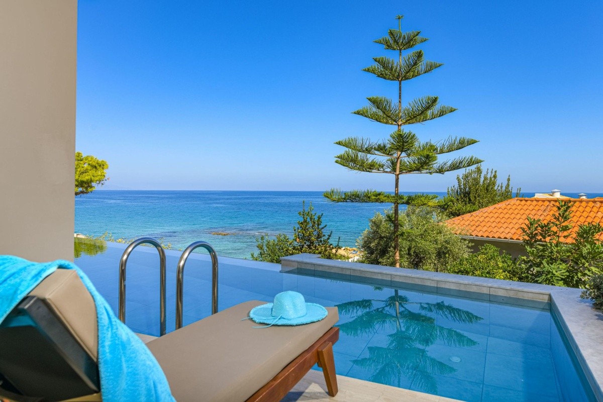 Alexandra Beach Resort & Spa