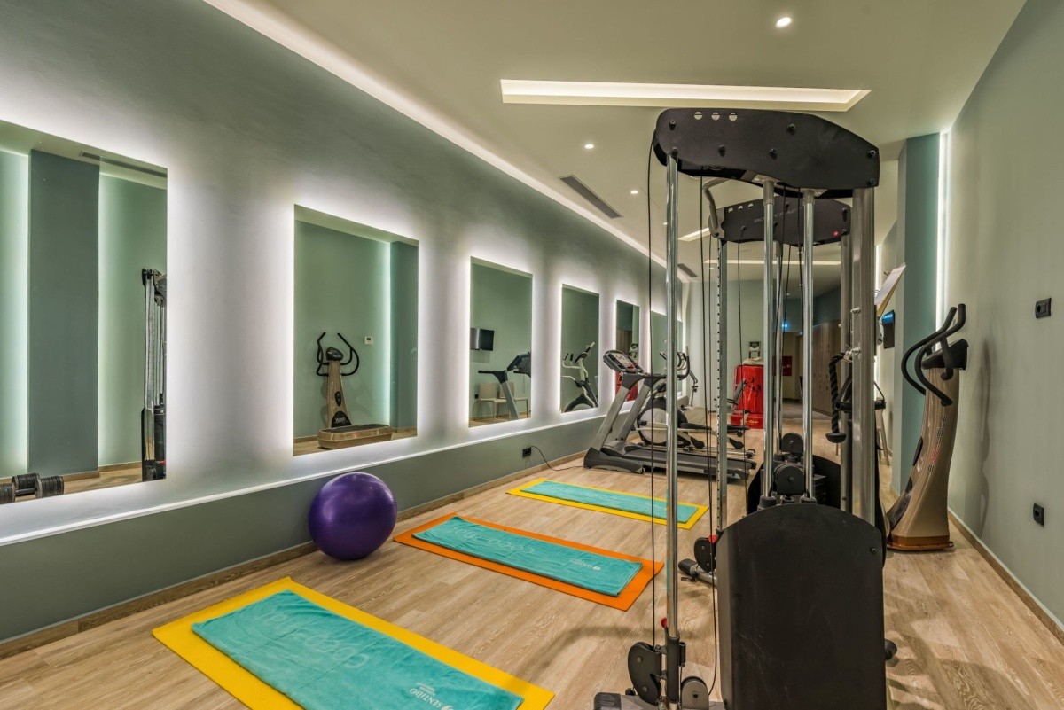 Alexandra Beach Resort & Spa