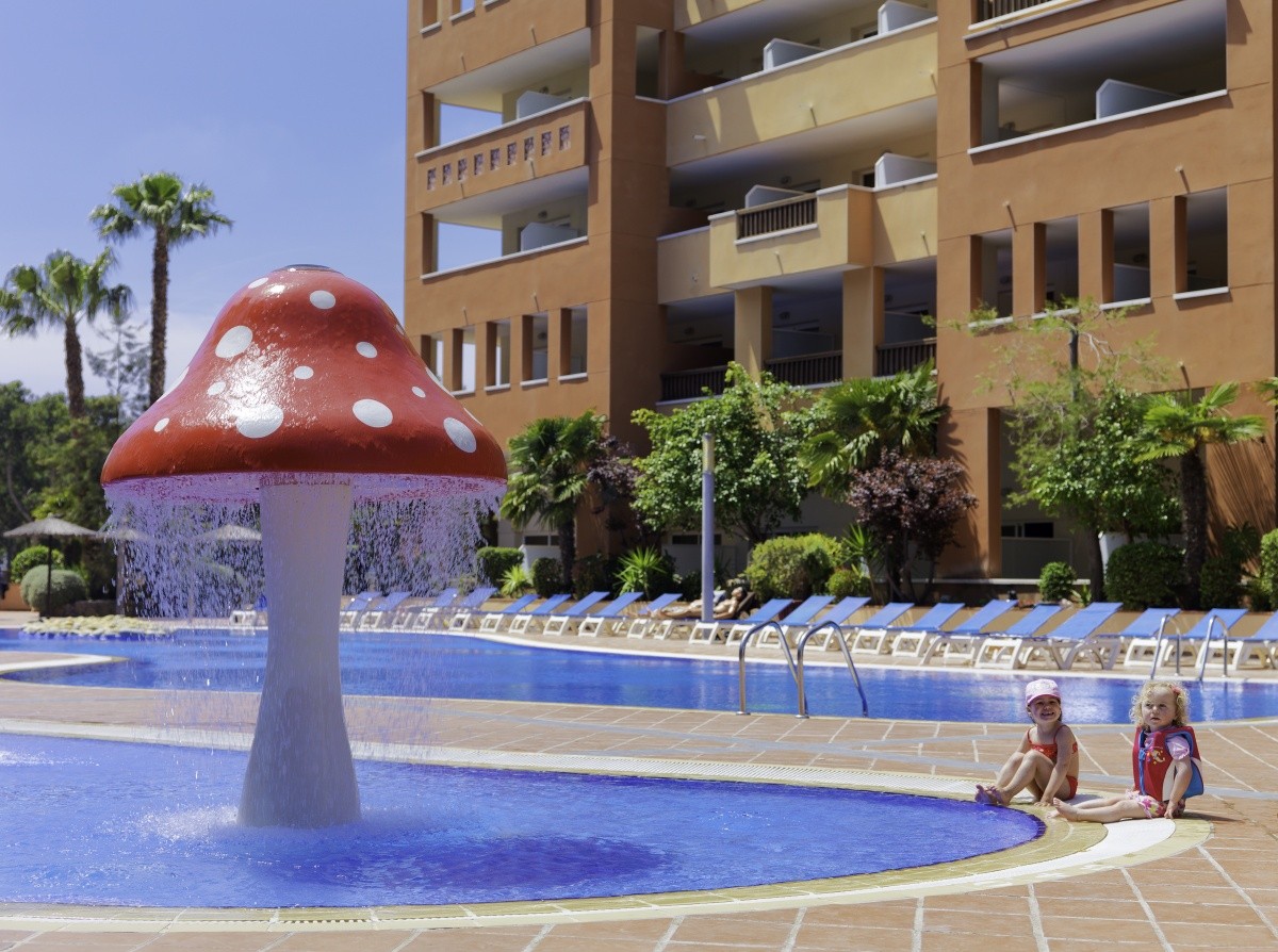 H10 Mediterranean Village