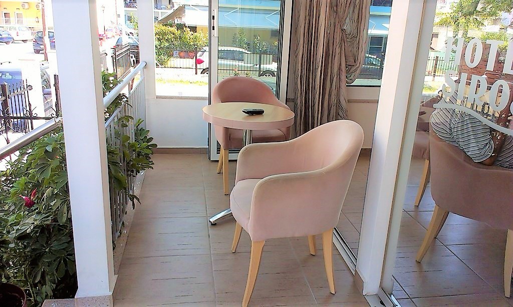 Hotel Siros