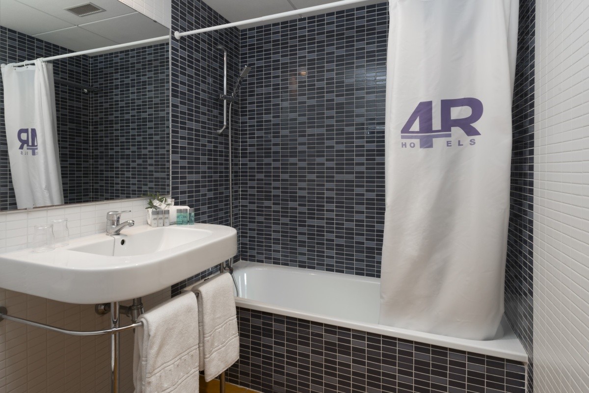 4R Salou Park Resort Ii