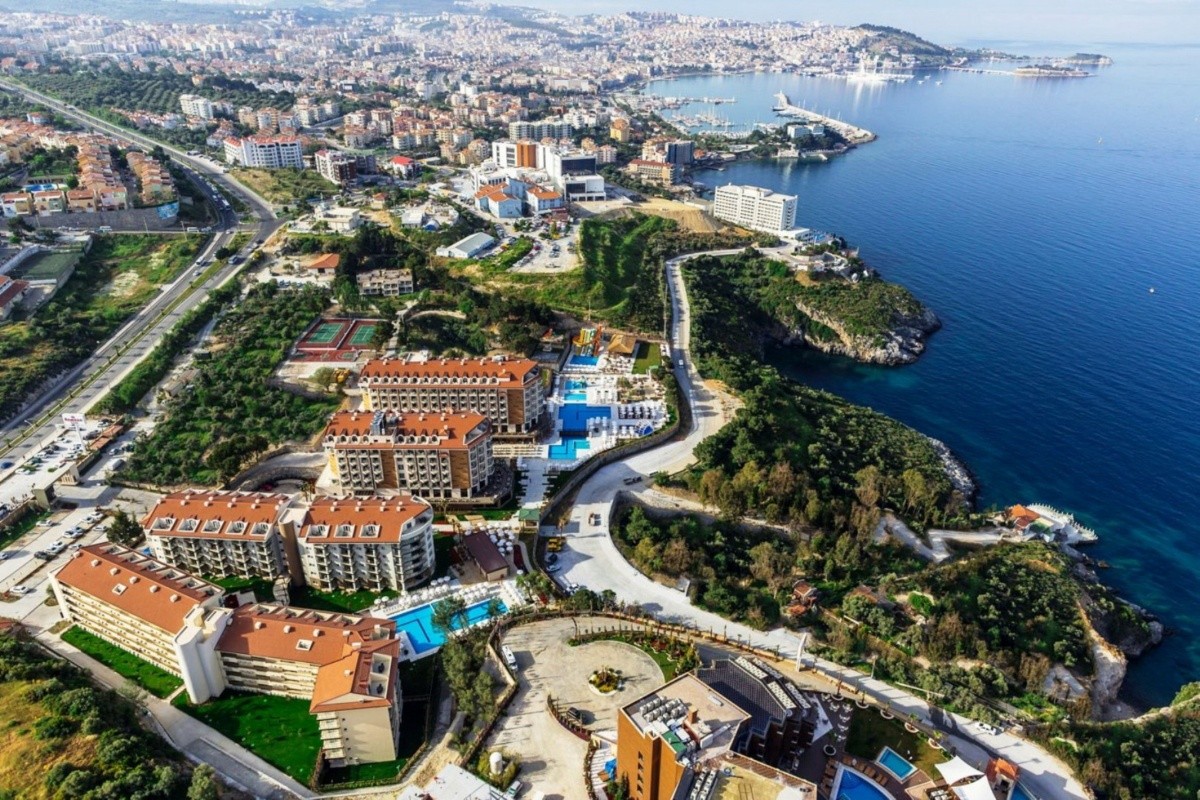 Ramada Resort Kusadasi & Golf