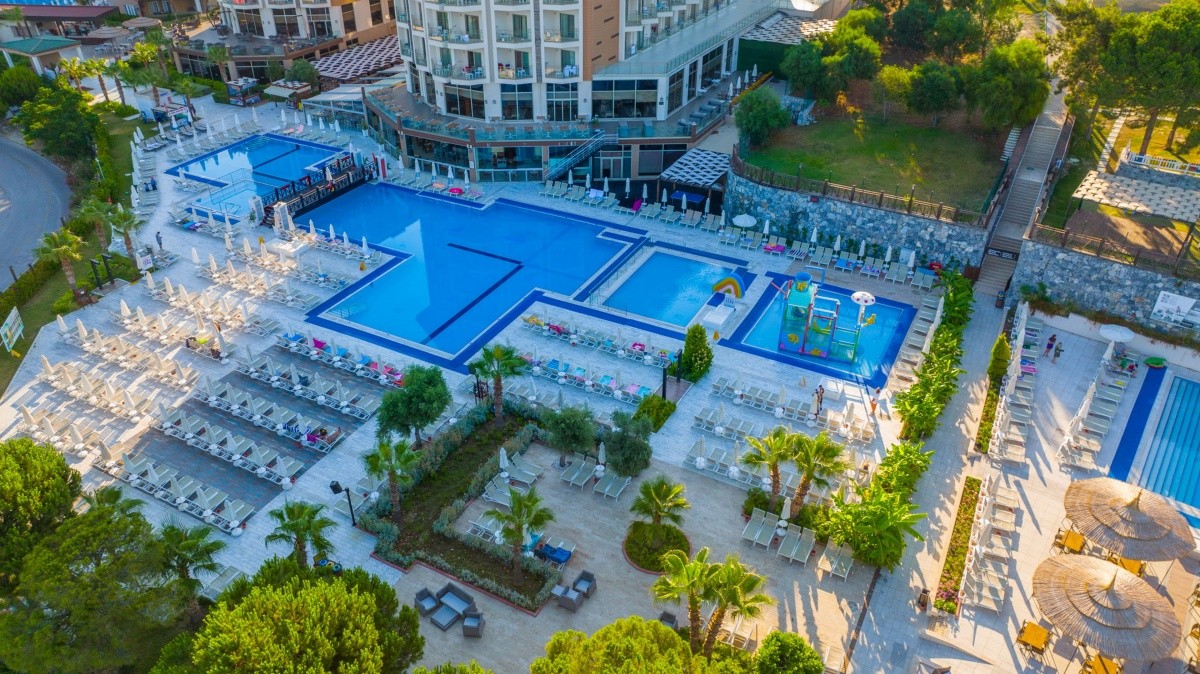 Ramada Resort Kusadasi & Golf