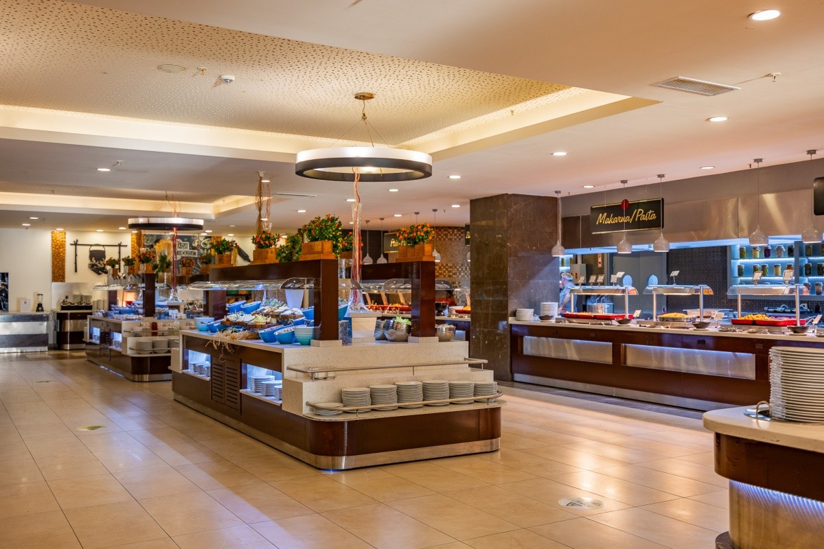 Ramada Resort Kusadasi & Golf