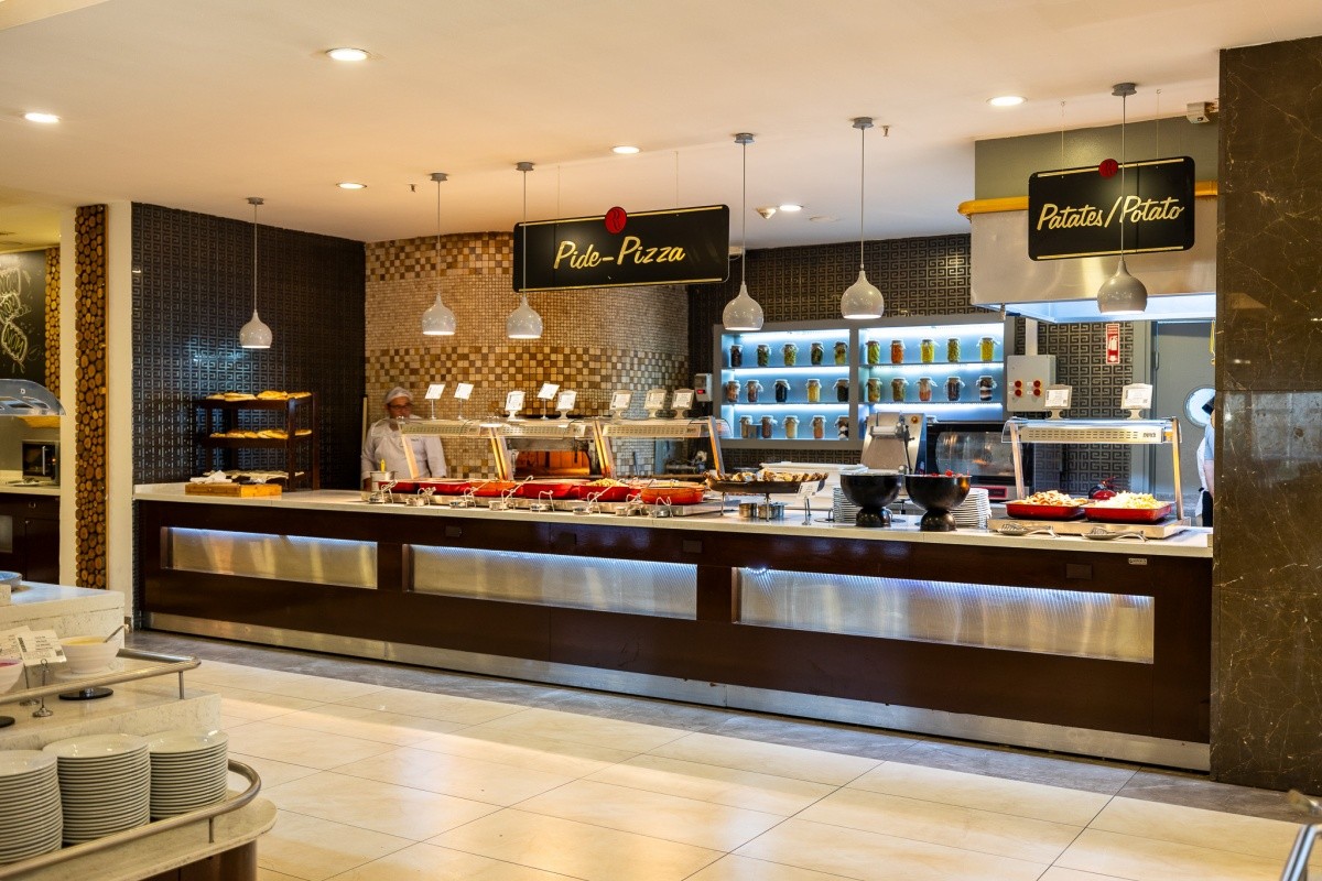 Ramada Resort Kusadasi & Golf