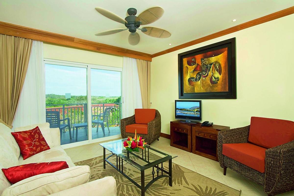 Occidental Tamarindo