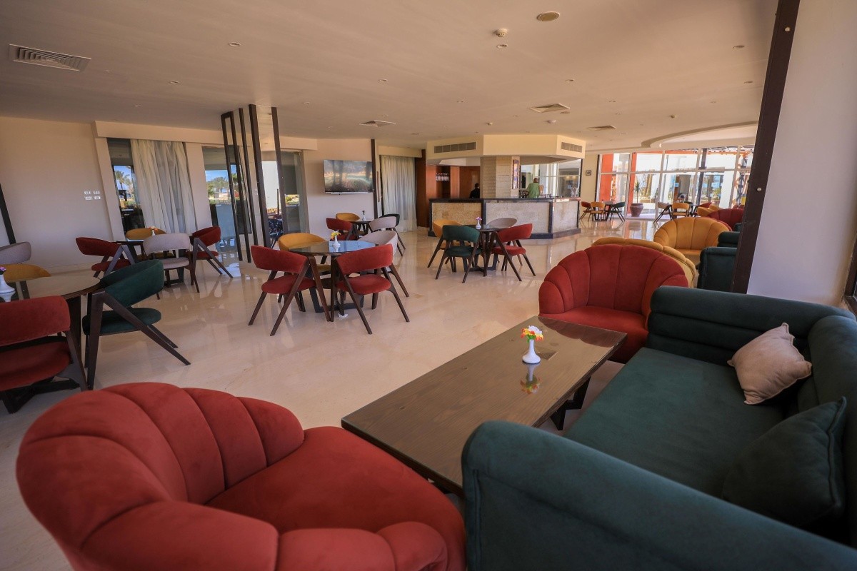 Blend Elphistone Resort