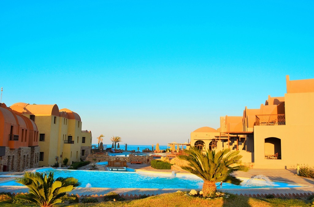 Rohanou Beach Resort
